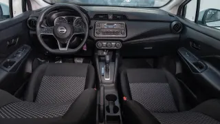 sunny standard - Interior thumbnail 3