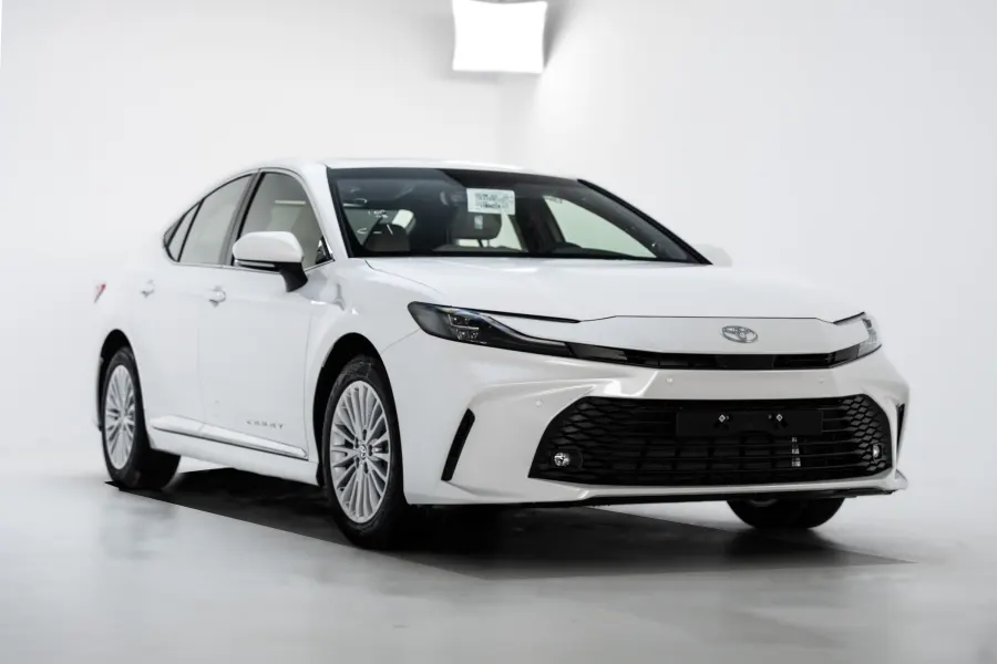 Camry LE - lang.Exterior image 1