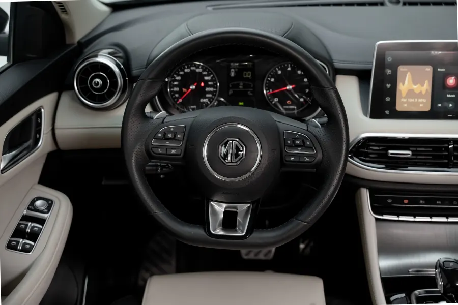 MG HS COMFORT - Interior image 16