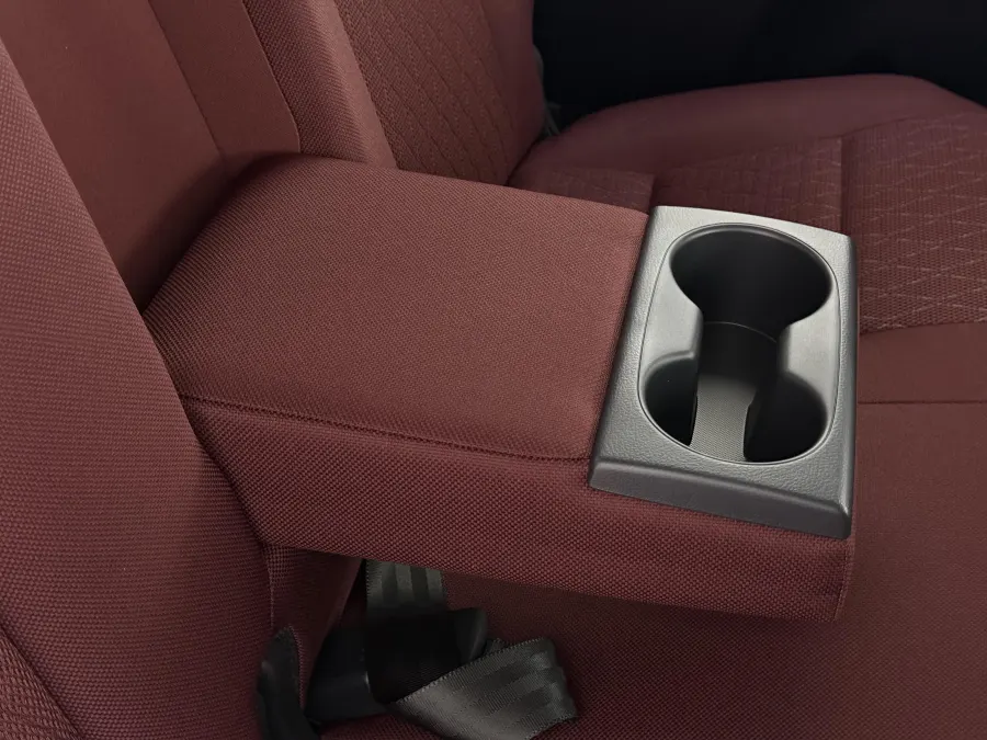 Hilux GLX S - Interior image 3