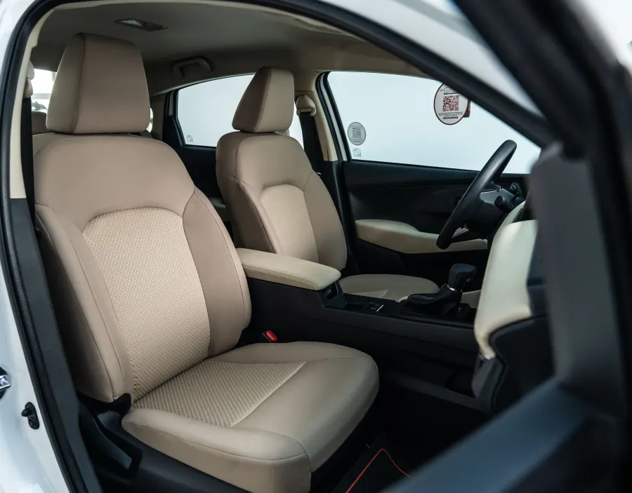 Yaris Y Plus 2026 - Interior image 1