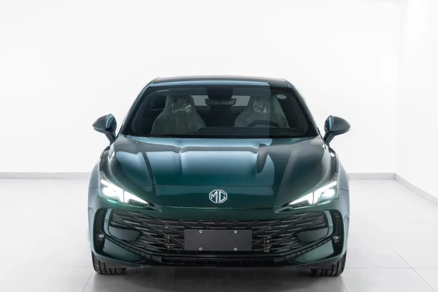 MG 7 - lang.Exterior image 2