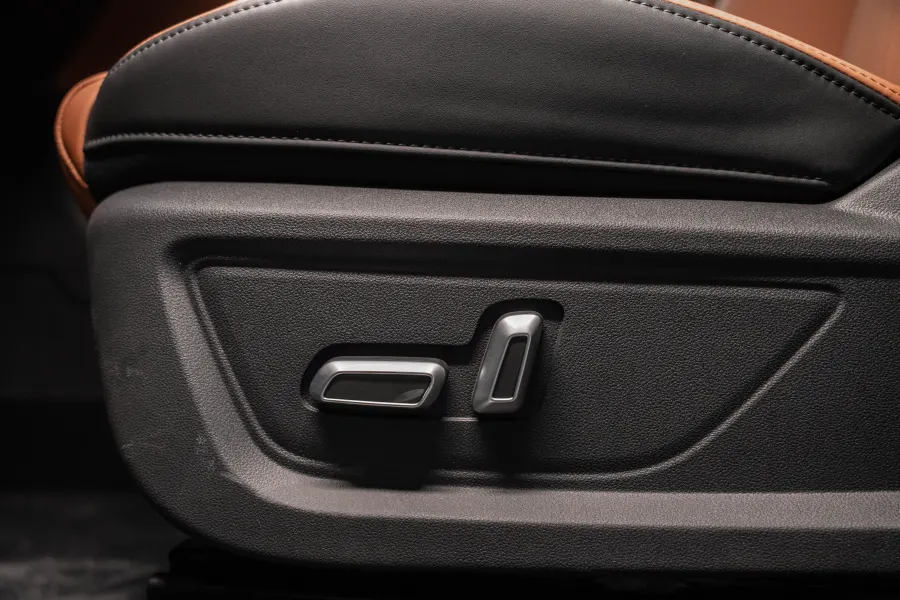soueast s06 - Interior image 10