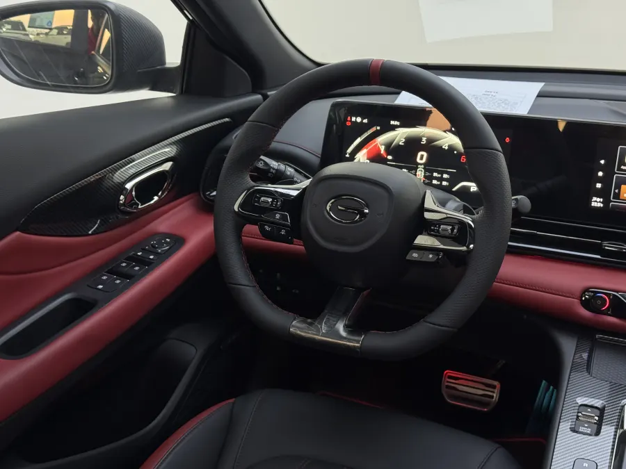 Empow S - Interior image 7