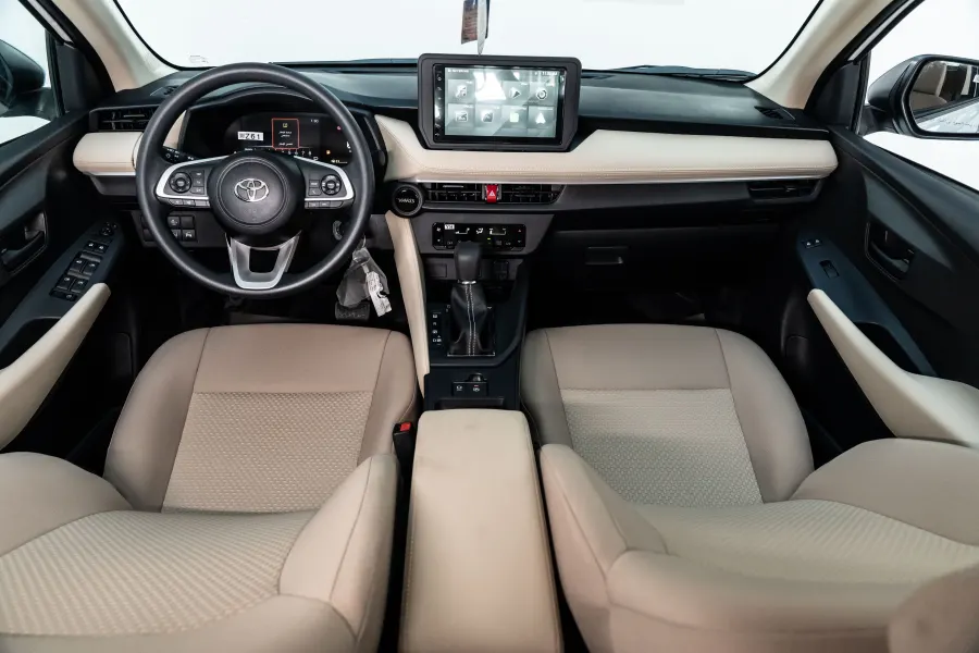 Yaris Y Plus 2026 - Interior image 4
