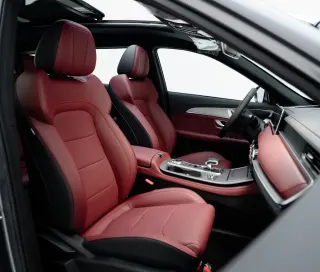 X 70 PLUS - Interior thumbnail 2