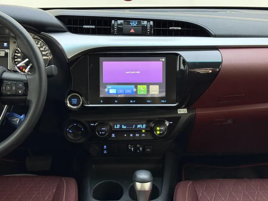 Hilux GLX S - Interior image 8