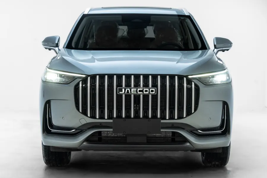 J8 Luxury - lang.Exterior image 2
