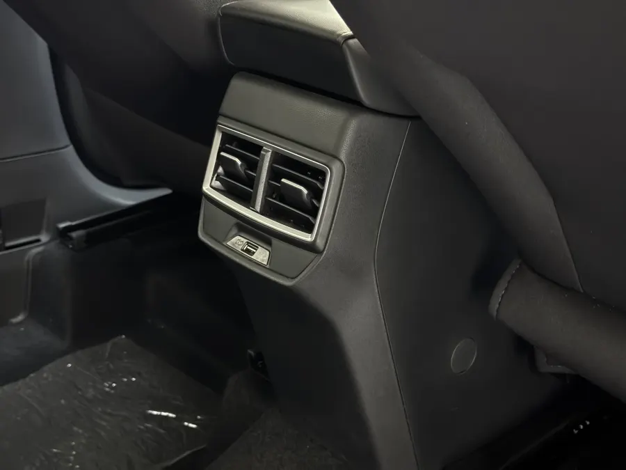 ZS FACE LIFT - Interior image 15