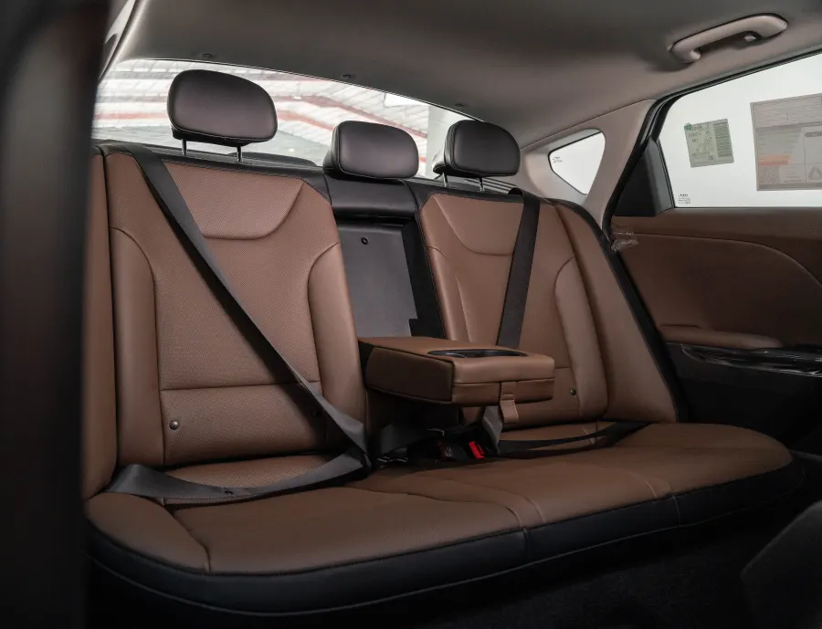 KIA K4 GLS - Interior image 3
