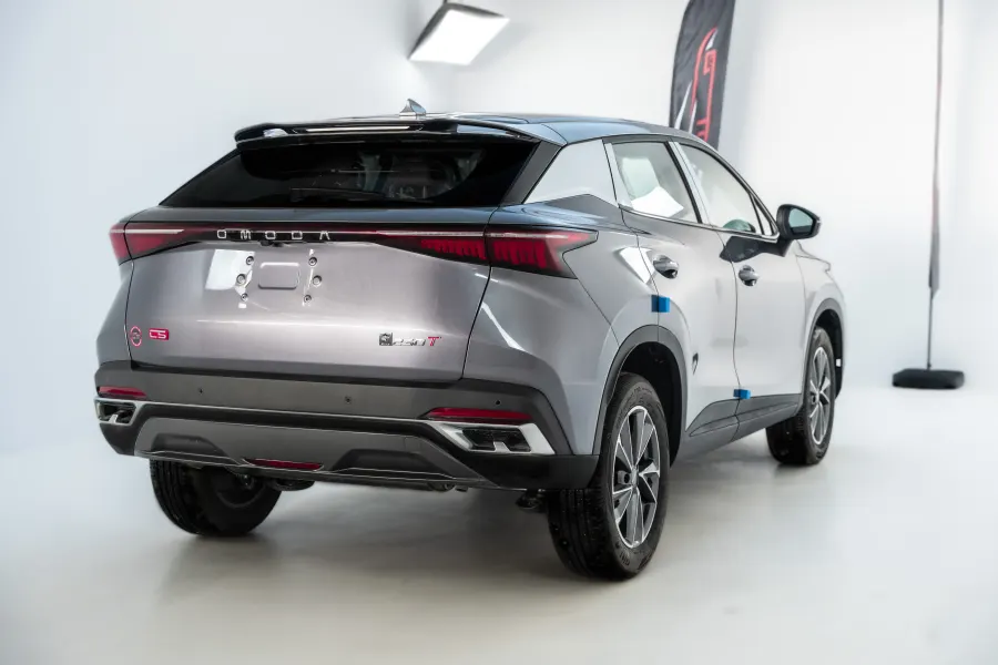 C5 230T - lang.Exterior image 4
