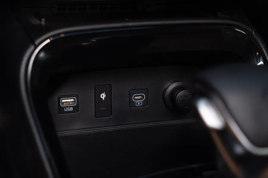 Sonet GL Mid - Interior image 12