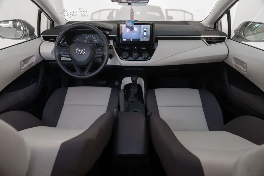 Corolla XLI - Interior image 4