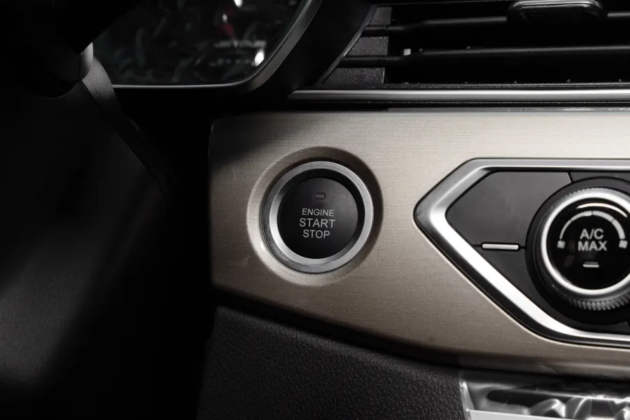 X70 COMFORT - Interior image 8