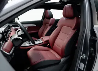 X 70 PLUS - Interior thumbnail 1