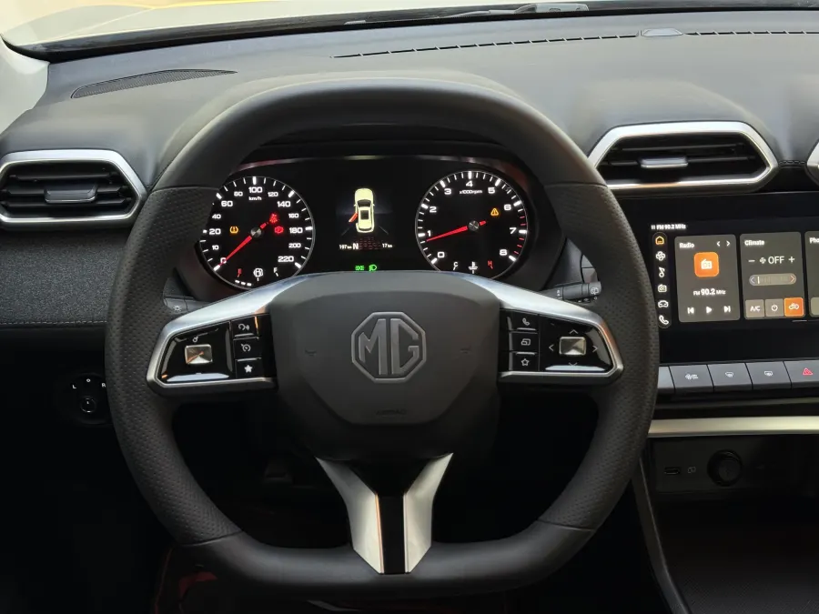 ZS FACE LIFT - Interior image 8