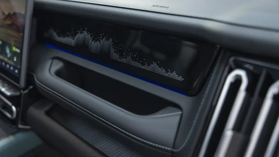 T1 Luxury - Interior image 4