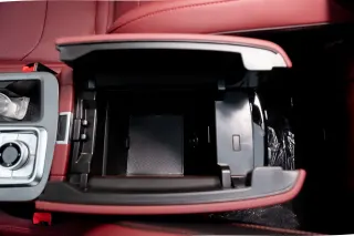 X 70 PLUS - Interior thumbnail 10
