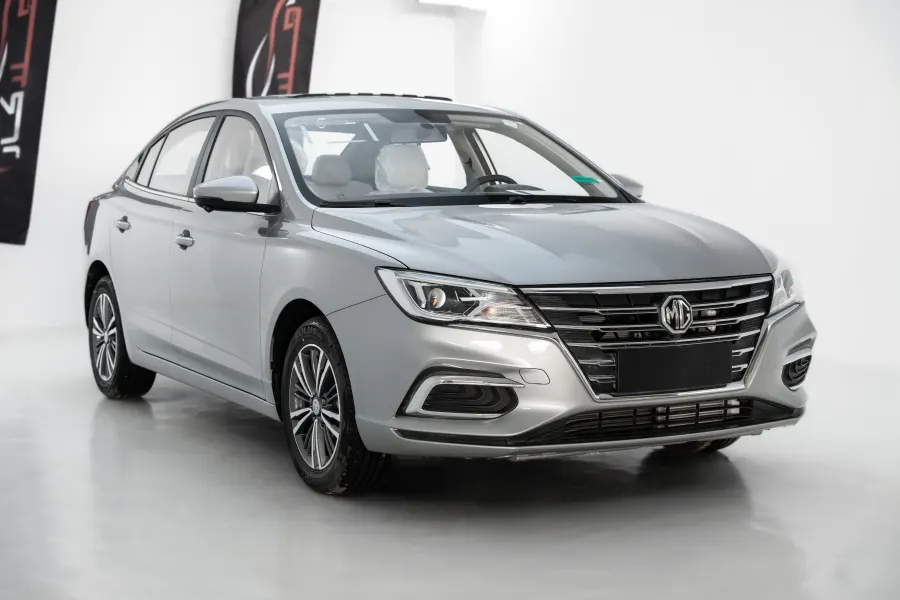 MG 5 DELUX - lang.Exterior image 1