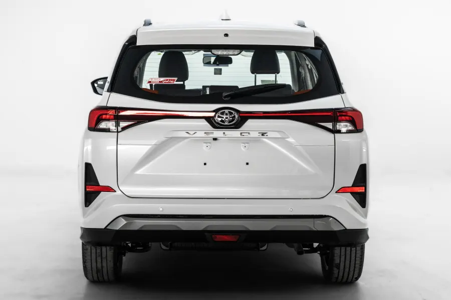 Veloz GLX - lang.Exterior image 3