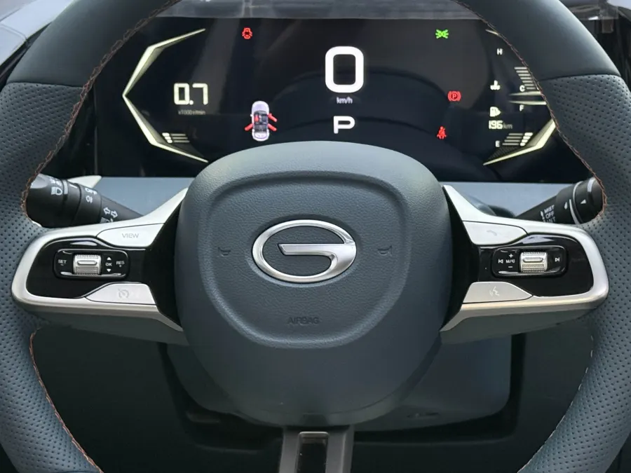 GS3 Emzoom GB - Interior image 8