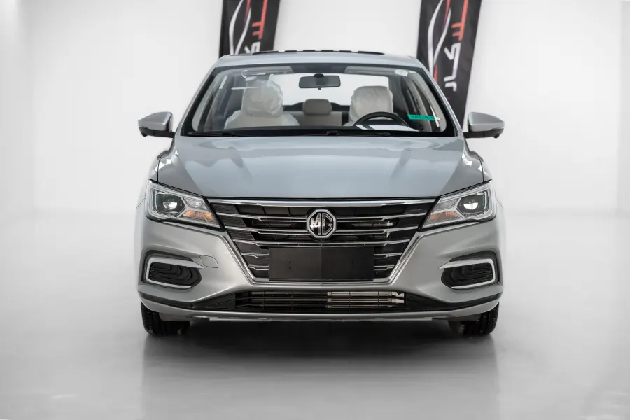 MG 5 DELUX - lang.Exterior image 2