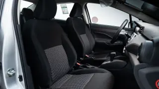 sunny standard - Interior thumbnail 1