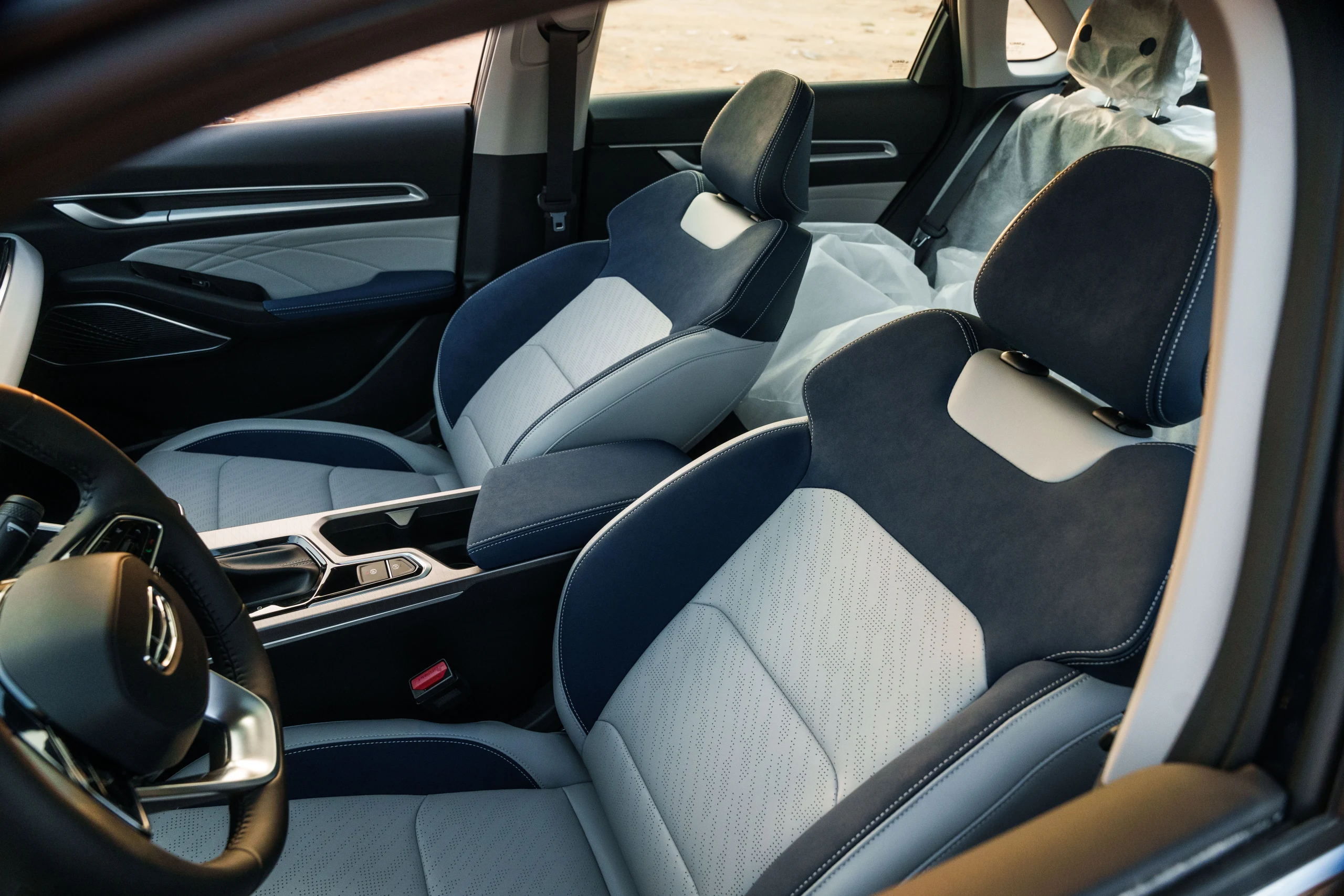 Emgrand GF - Interior image 1
