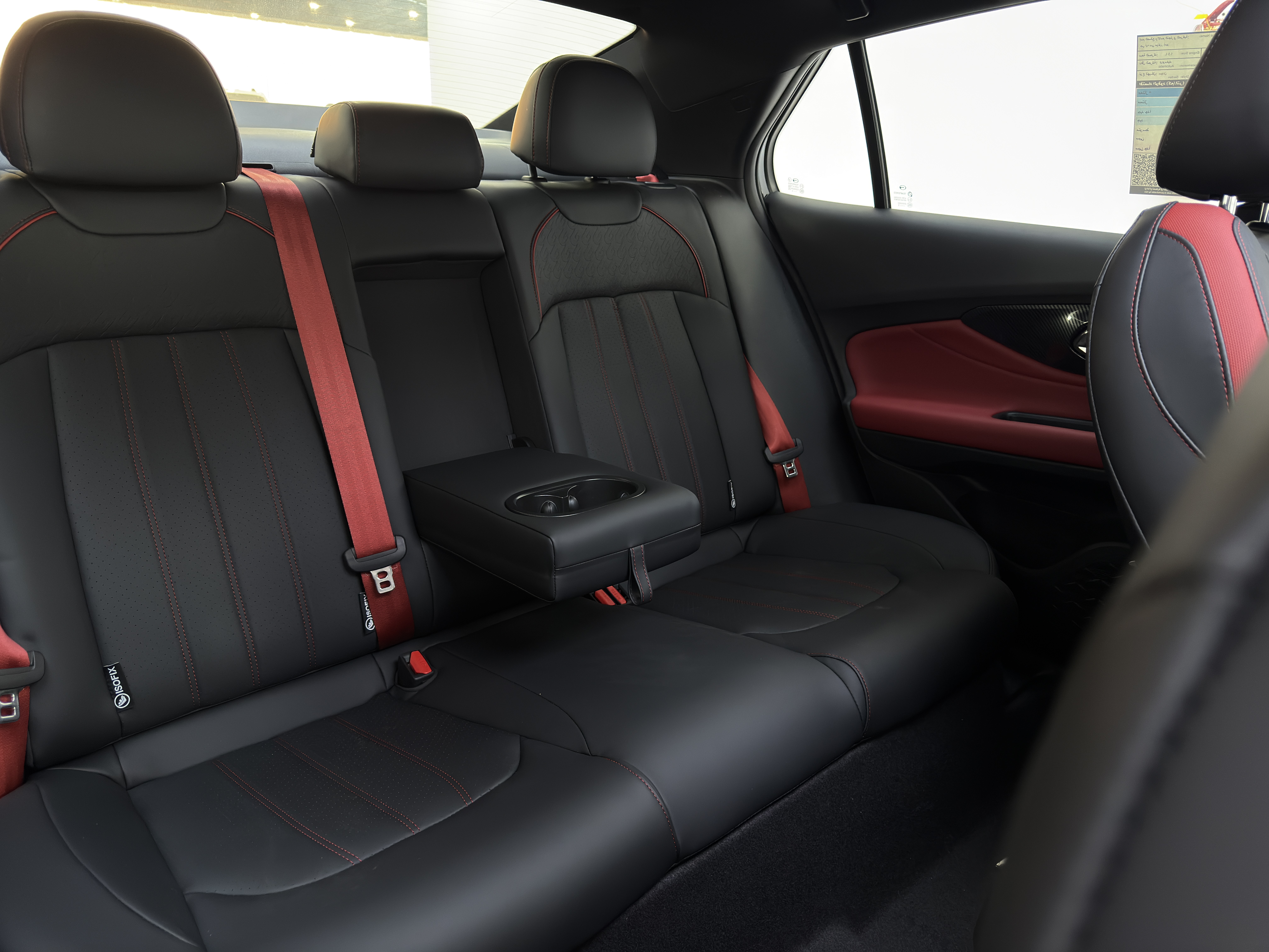 Empow S - Interior thumbnail 4