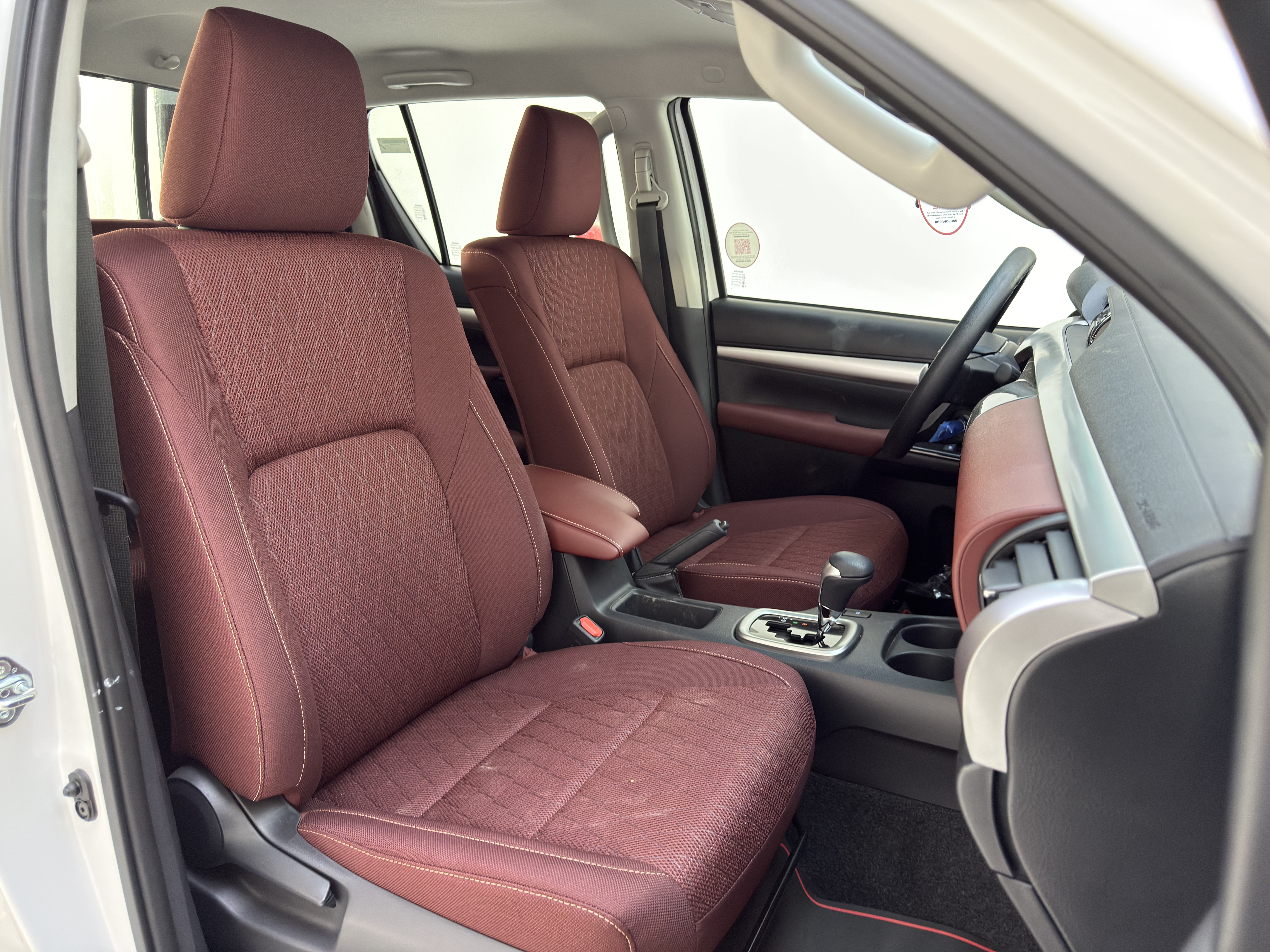Hilux GLX S - Interior thumbnail 1
