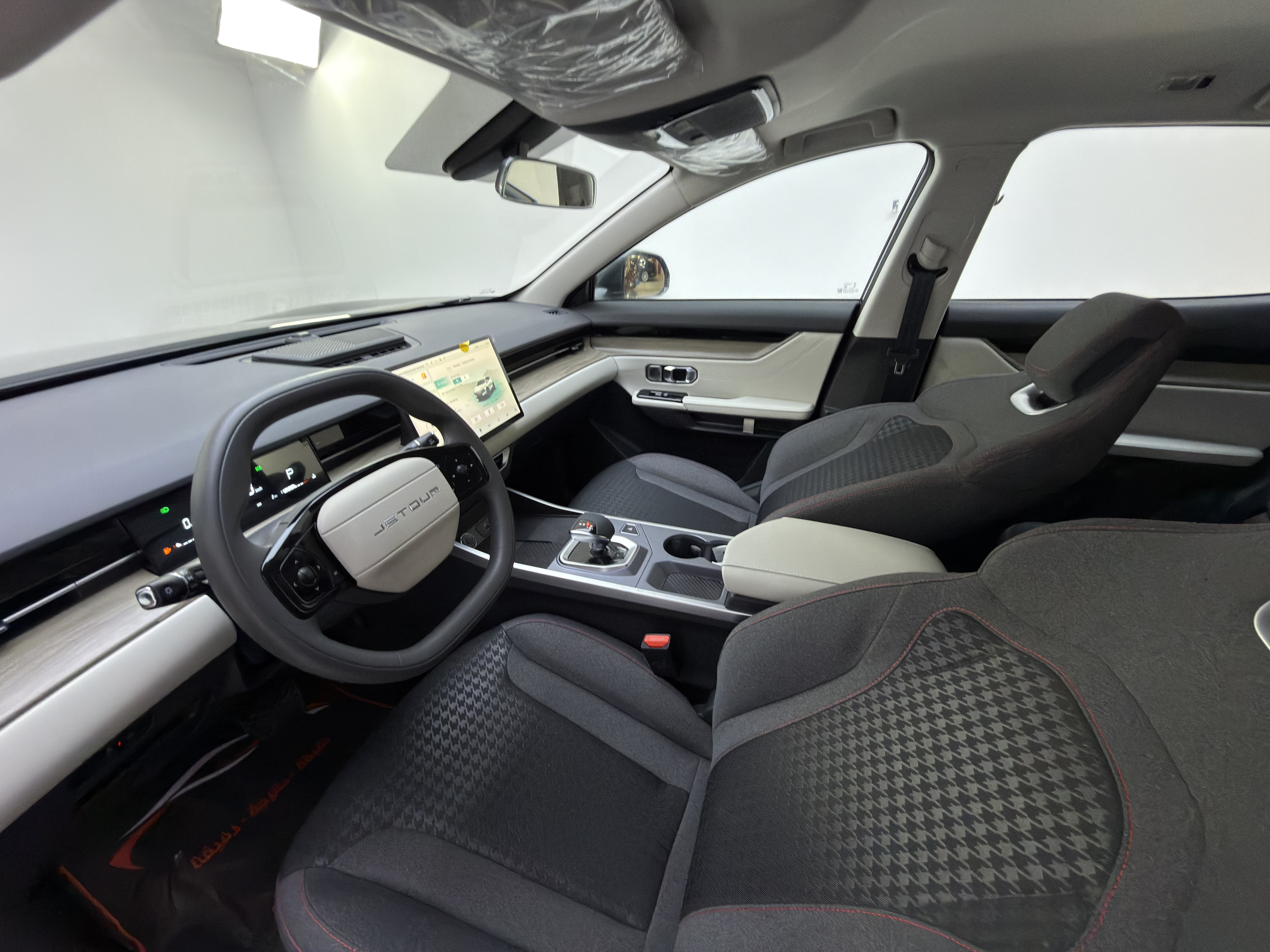 Dashing Comfort - Interior thumbnail 14