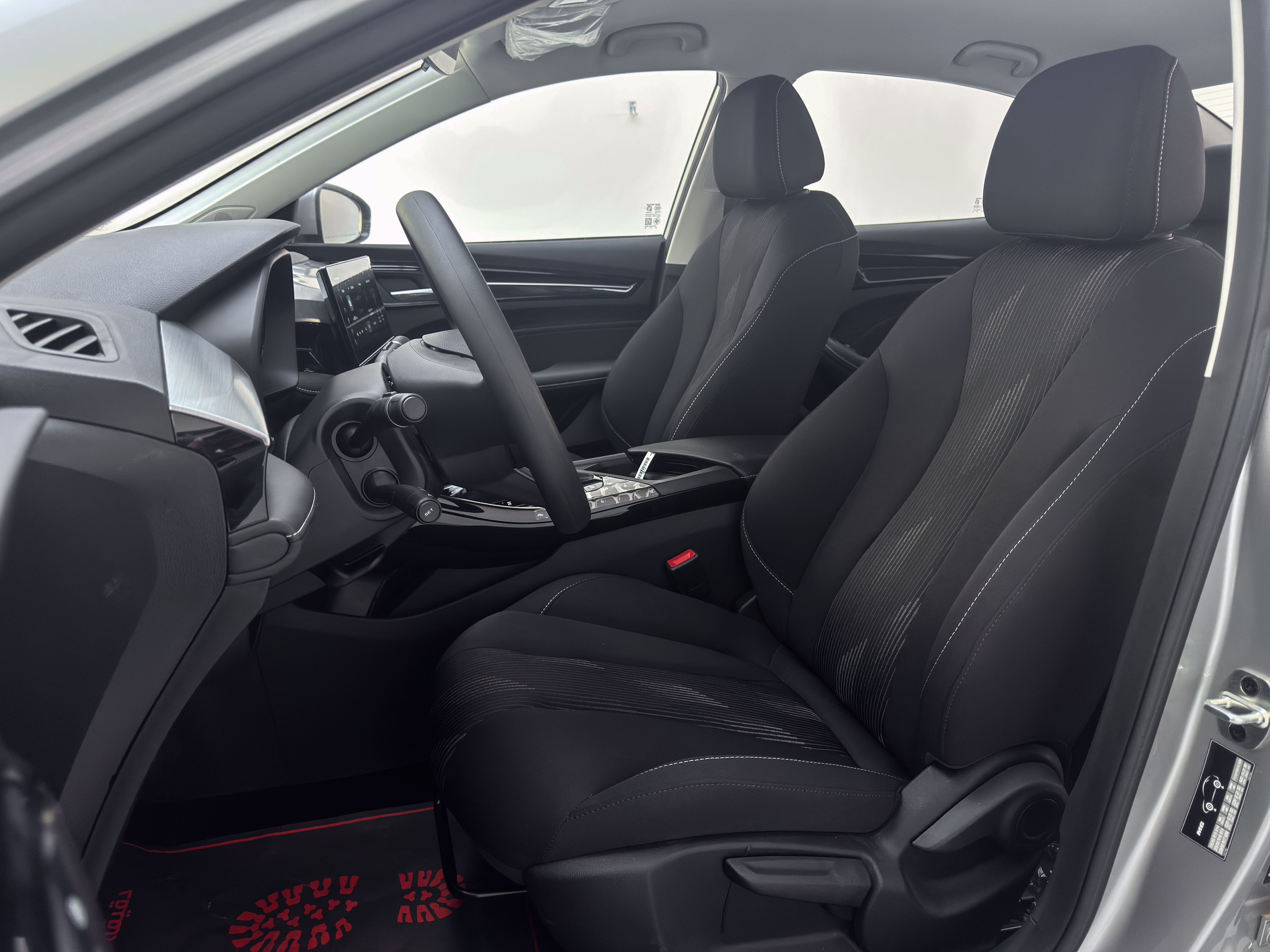 Mg 5 FaceLift - Interior image 2