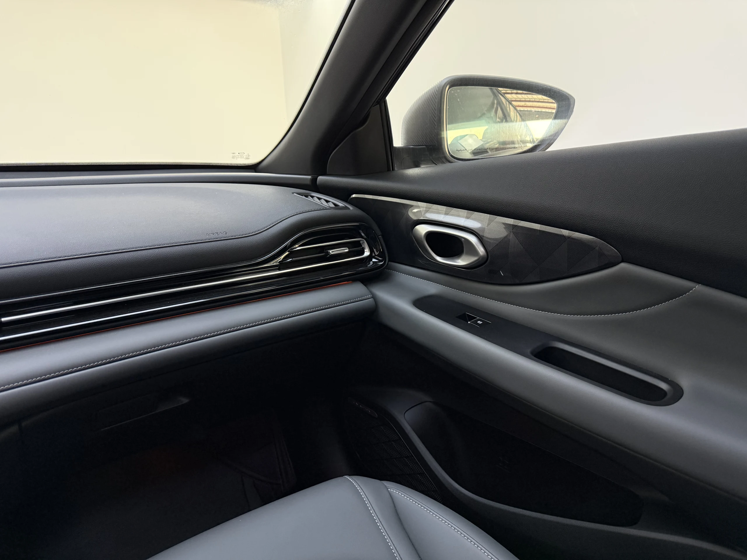 Hyundai Staria GL 2025 - Interior image 5
